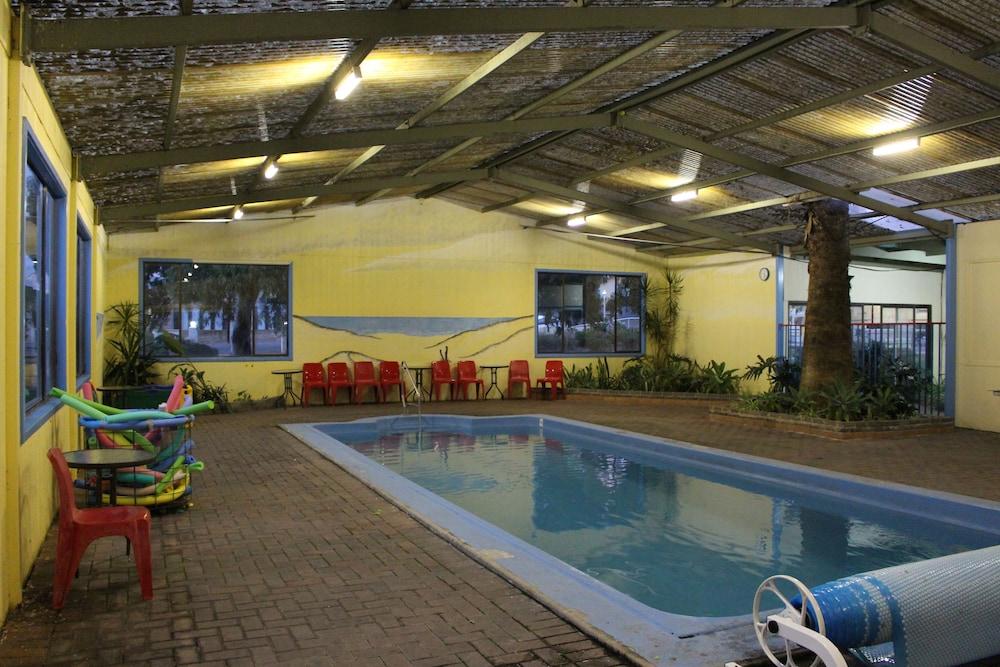 Island Motel Кінгскот Екстер'єр фото