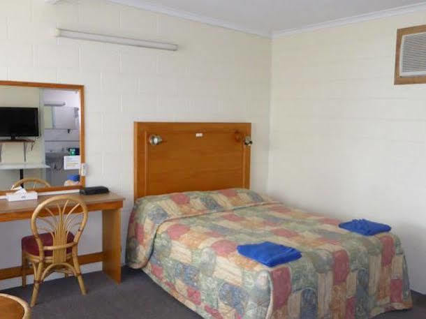 Island Motel Кінгскот Екстер'єр фото